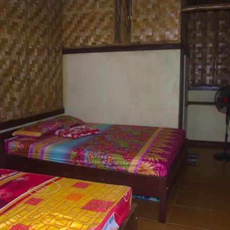 Red Island Bungalows Pasanggaran Exteriér fotografie