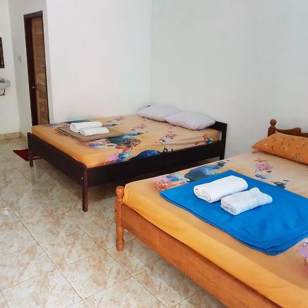 Red Island Bungalows Pasanggaran Pokoj fotografie